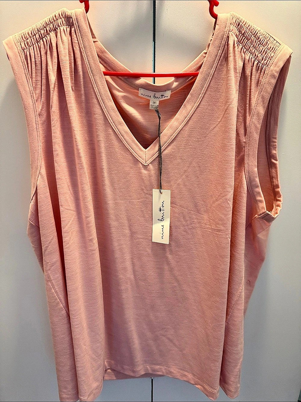 mina brentton V-Neck Tank Top in Pink Size Medium NWT